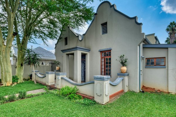 Réfection gelcoat piscine : transformez l'apparence de votre eau !