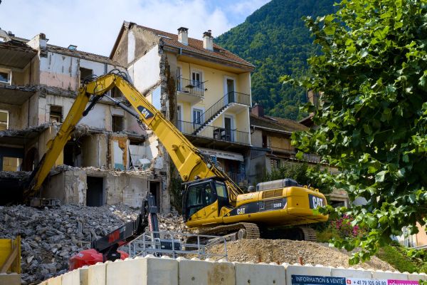 Comment gérer les nuisances lors d'une démolition ?